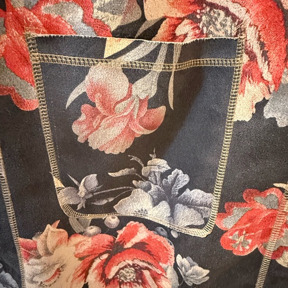 Solitaire Floral Jacket - Black and Red - Picture 5 of 8